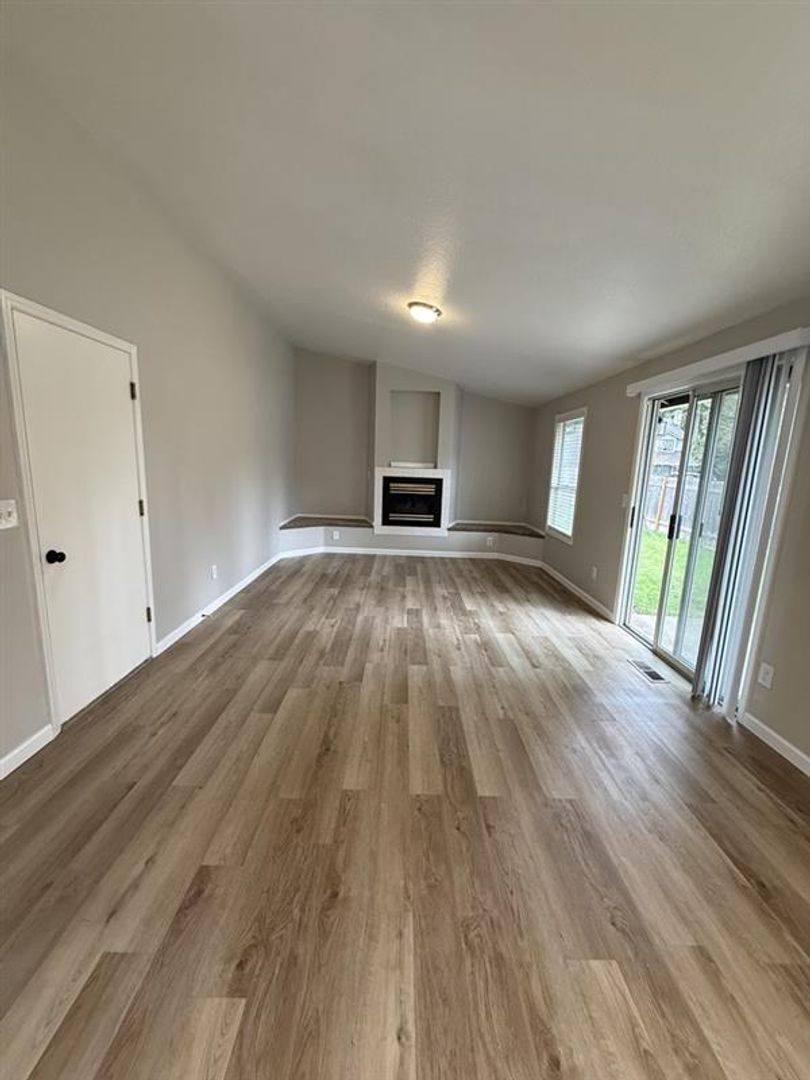 House for rent at 1333 SW 178th Ave, Beaverton, OR 97006