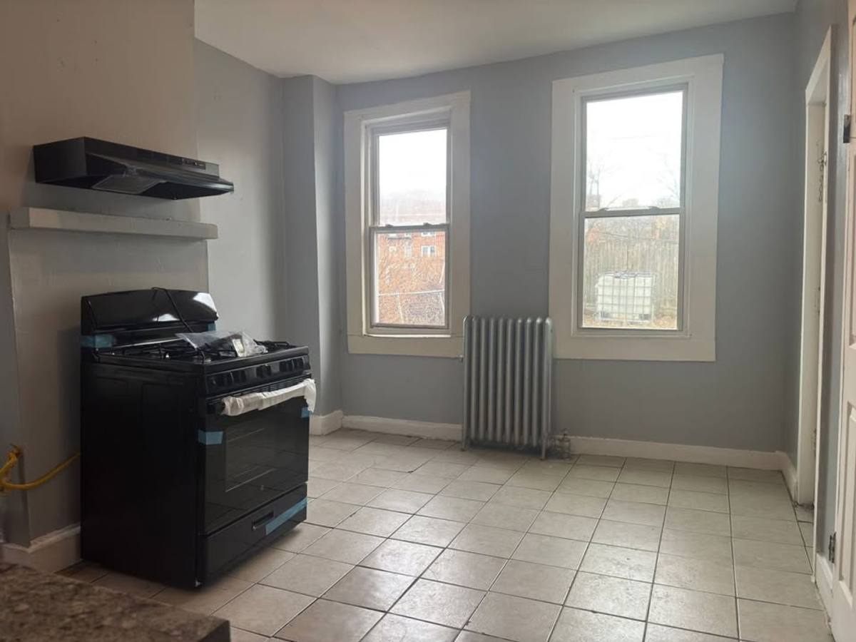 Apartment for rent at 319 Irvine Turner Blvd, Newark, NJ 07108