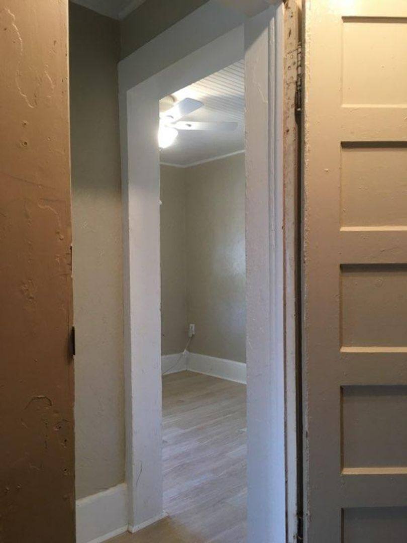 Apartment for rent at 1223 17th St W, Bradenton, FL 34205