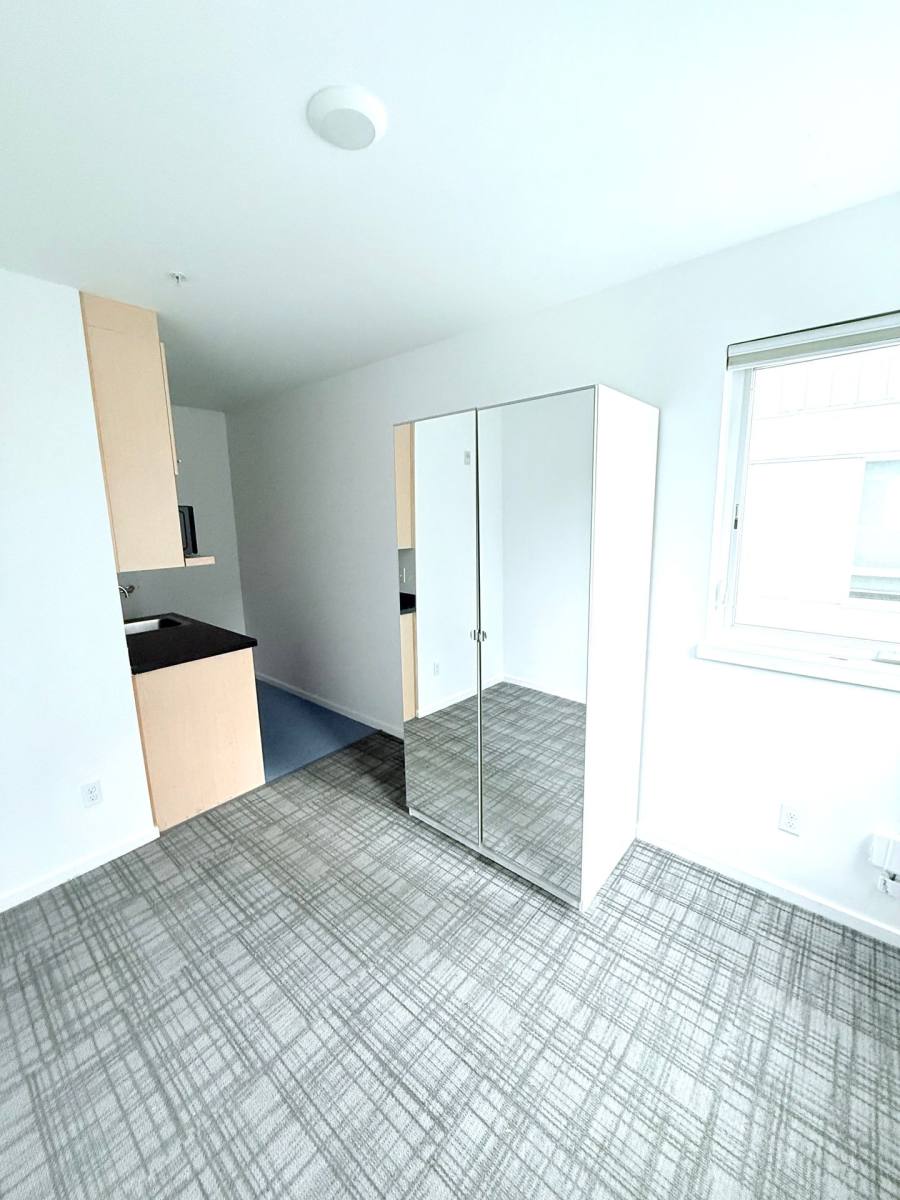 Apartment for rent at 2418 NW 58th St, Seattle, WA 98107