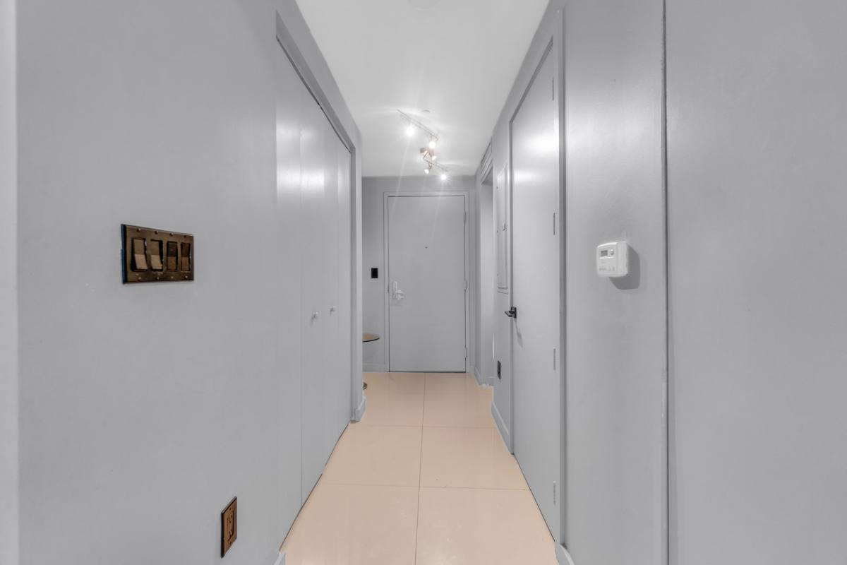 Apartment for rent at 488 NE 18th St #2104, Miami, FL 33132