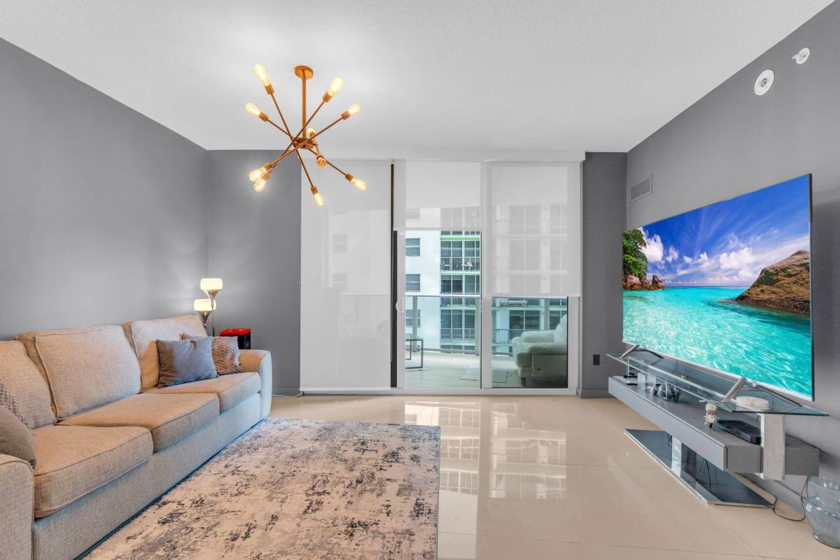 Apartment for rent at 488 NE 18th St #2104, Miami, FL 33132