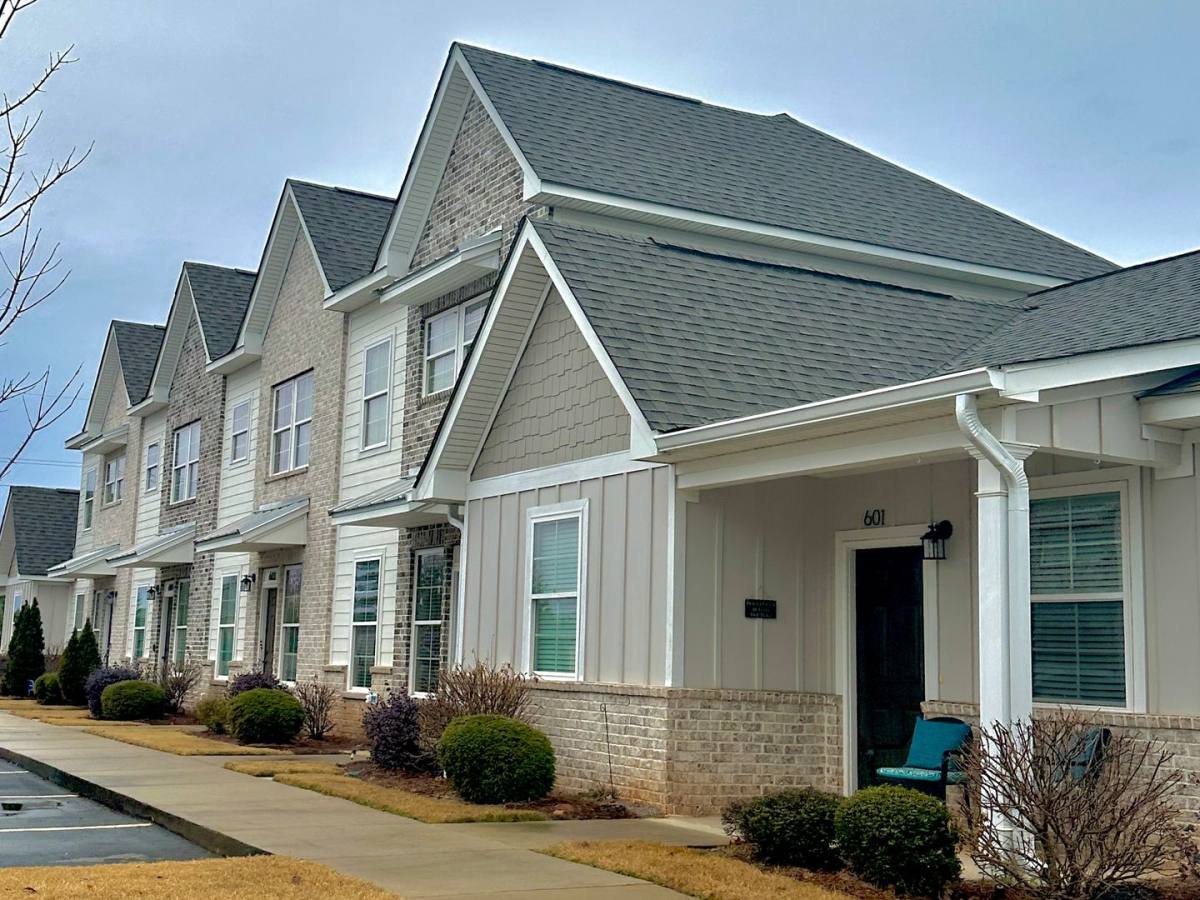 Townhouse for rent at 3855 Academy Dr #602, Opelika, AL 36801