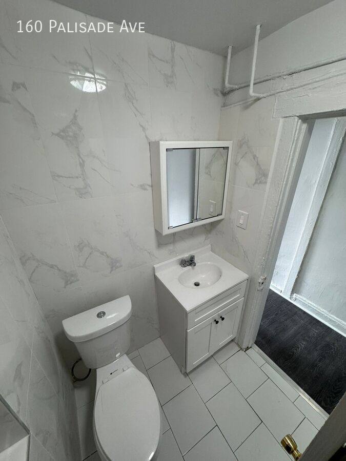 Apartment for rent at 160 Palisade Ave, Yonkers, NY 10701