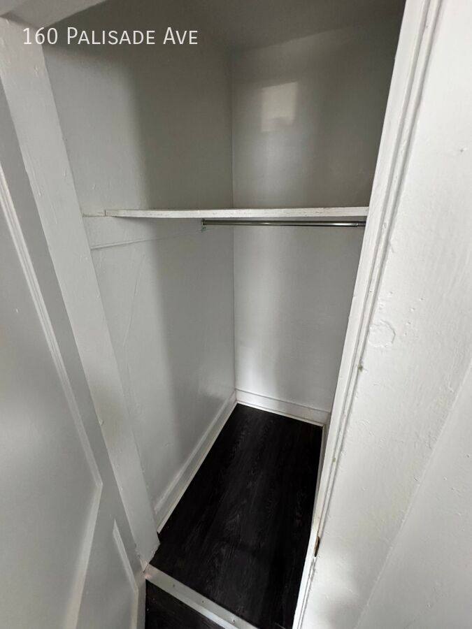 Apartment for rent at 160 Palisade Ave, Yonkers, NY 10701