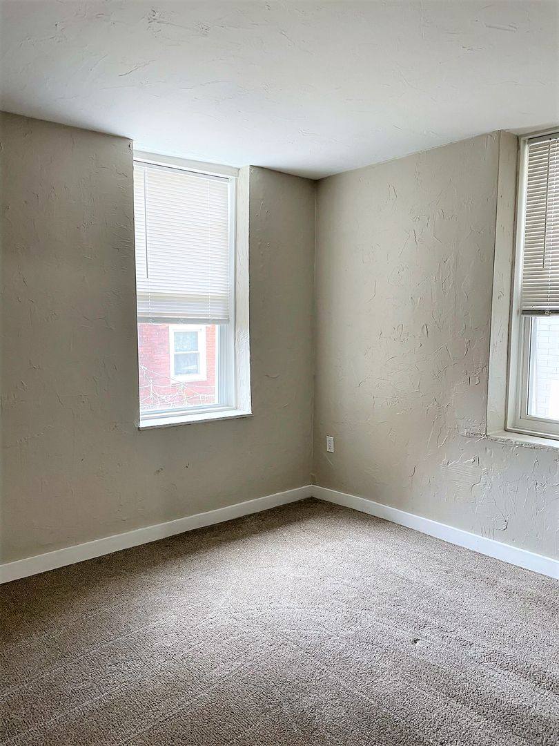 Apartment for rent at 306 Craft Ave, Pittsburgh, PA 15213