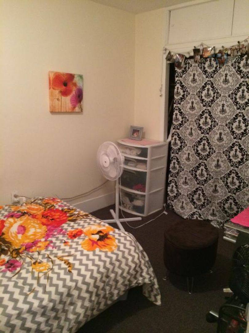 House for rent at 19 Aberdeen St #5C, Boston, MA 02215