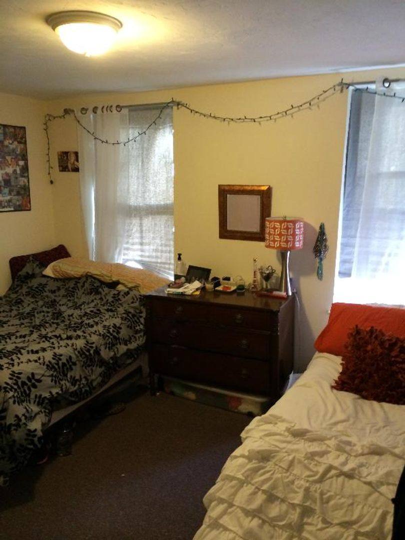 House for rent at 19 Aberdeen St #5C, Boston, MA 02215