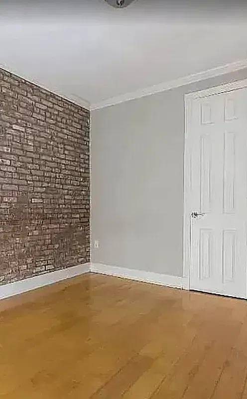 Apartment for rent at 110 Bedford St, New York, NY 10014