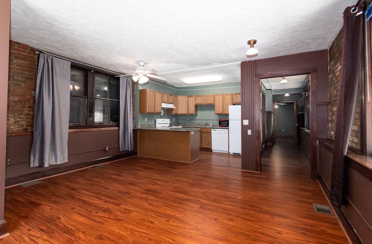 Apartment for rent at 214 Wall St, Morgantown, WV 26505