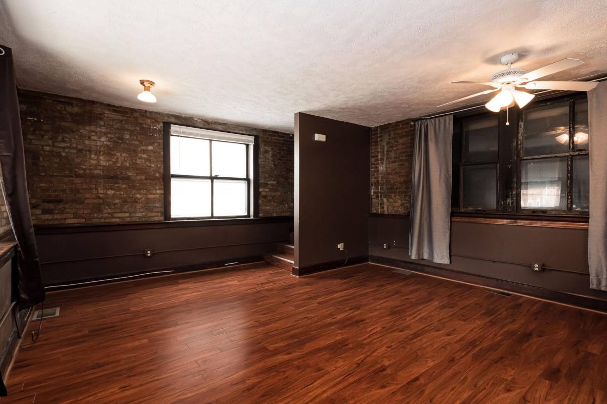 Apartment for rent at 214 Wall St, Morgantown, WV 26505