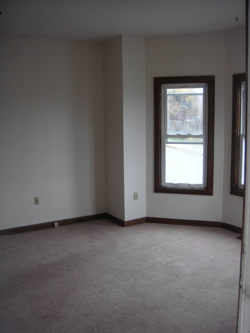 Apartment for rent at 282 Jackson St, Rochester, PA 15074