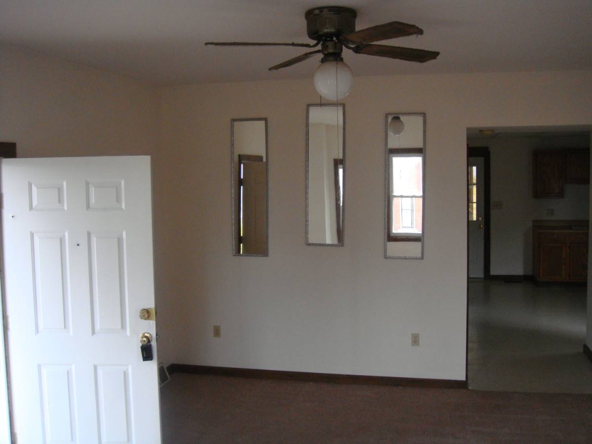 Apartment for rent at 282 Jackson St, Rochester, PA 15074