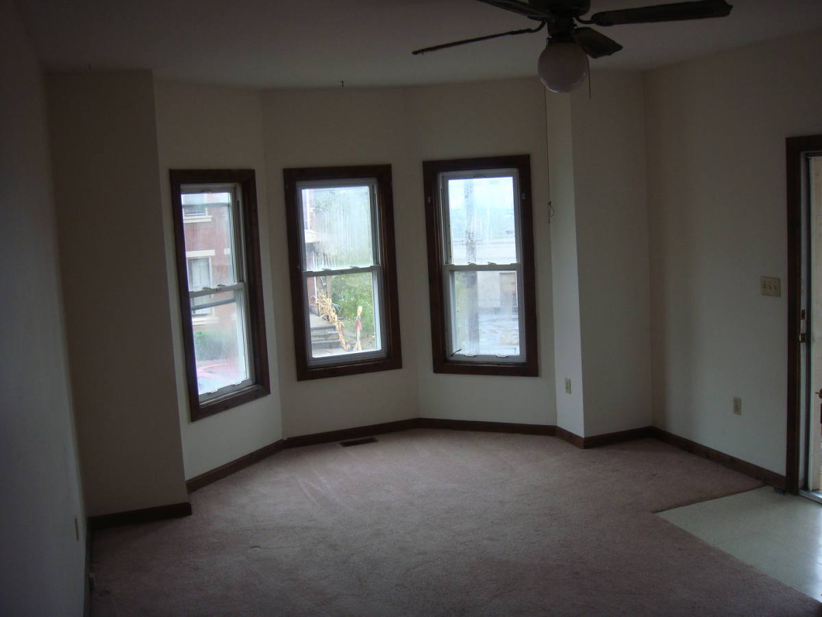 Apartment for rent at 282 Jackson St, Rochester, PA 15074
