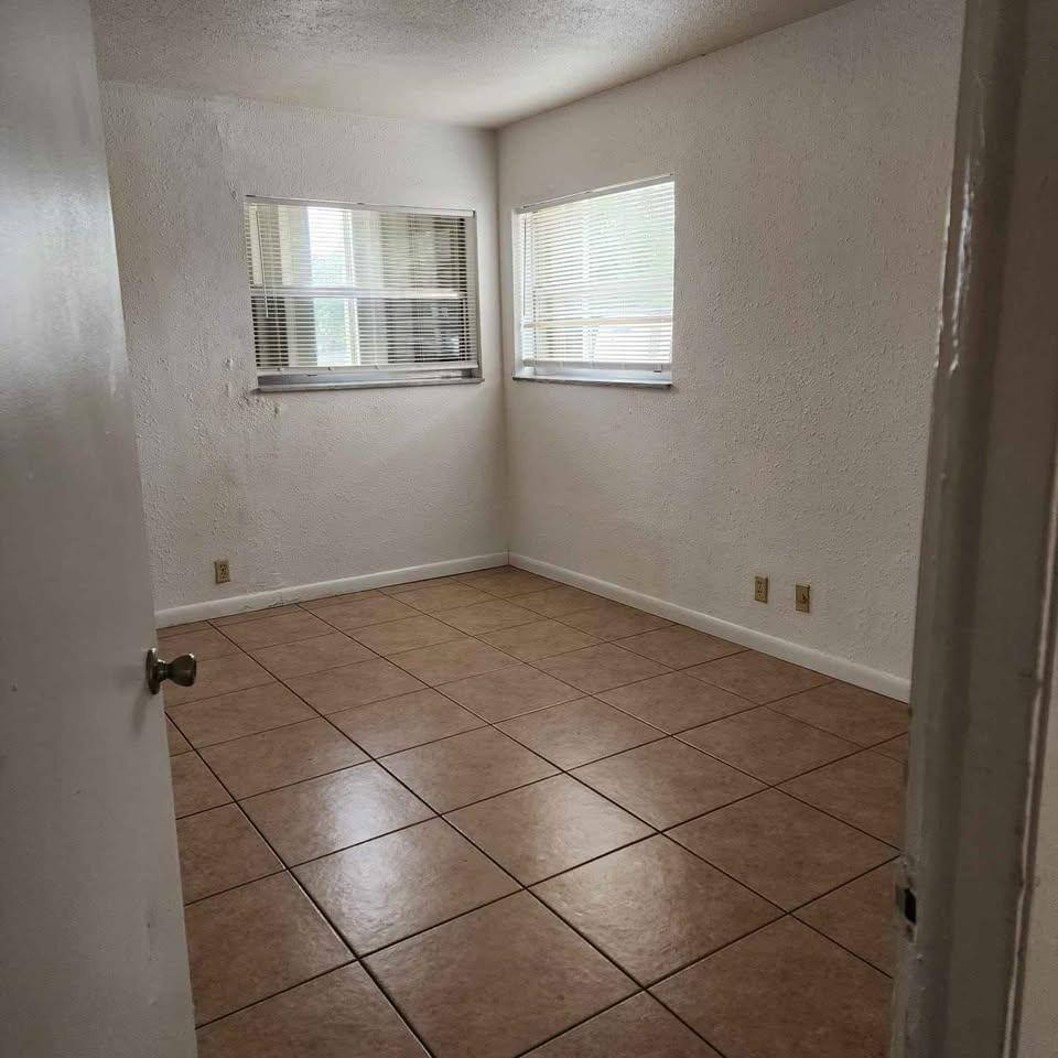 Apartment for rent at 2130 Ave S #204, West Palm Beach, FL 33404