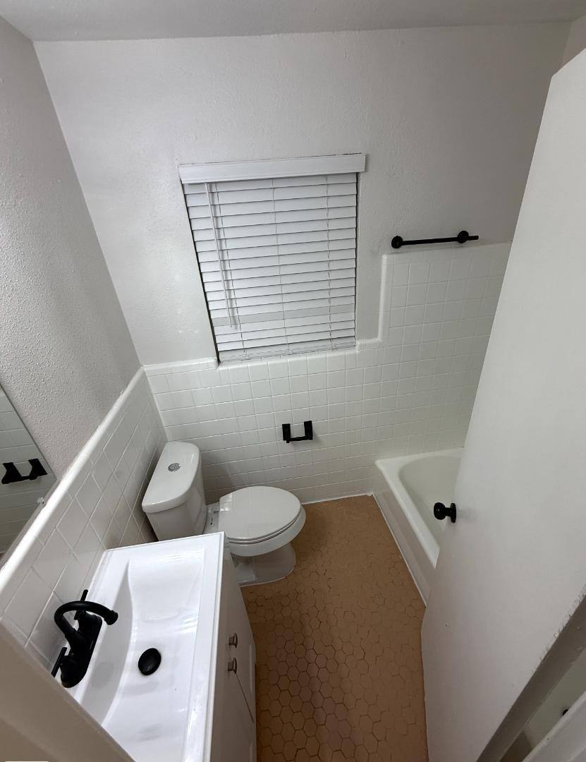 House for rent at 146 Doolittle Dr #B, Denison, TX 75020