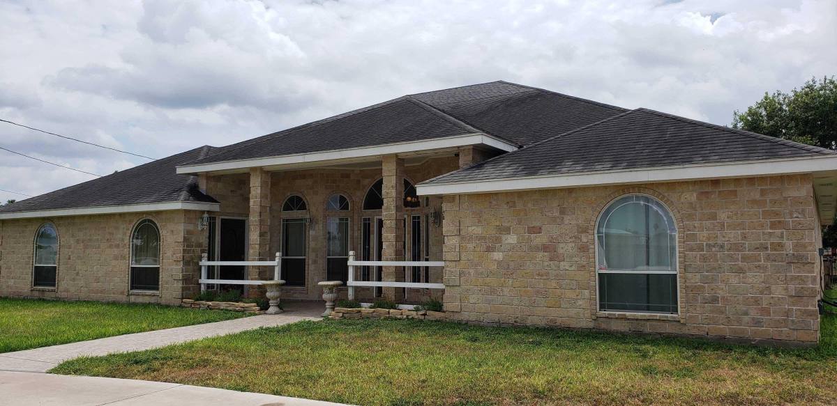 House for rent at 310 S Val Verde Rd, Donna, TX 78537