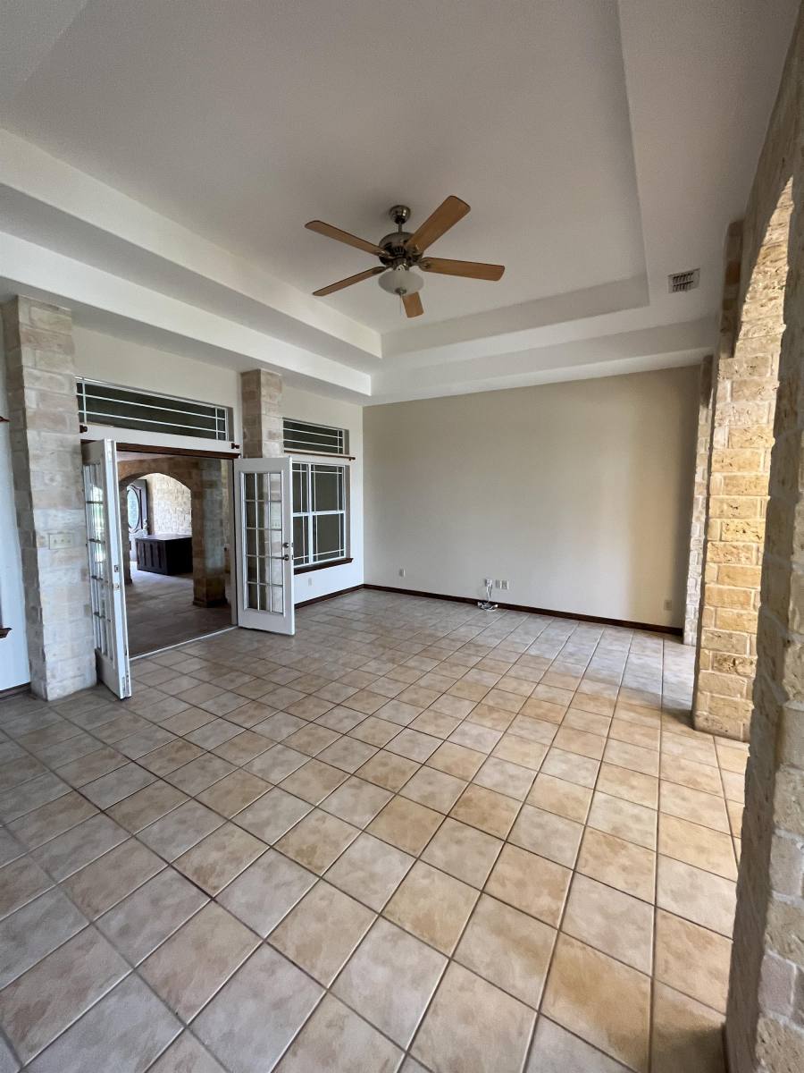 Apartment for rent at 310 S Val Verde Rd, Donna, TX 78537