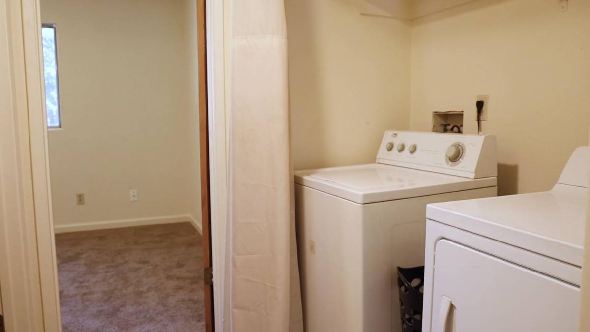 Apartment for rent at 305 Ash St, Chico, CA 95928