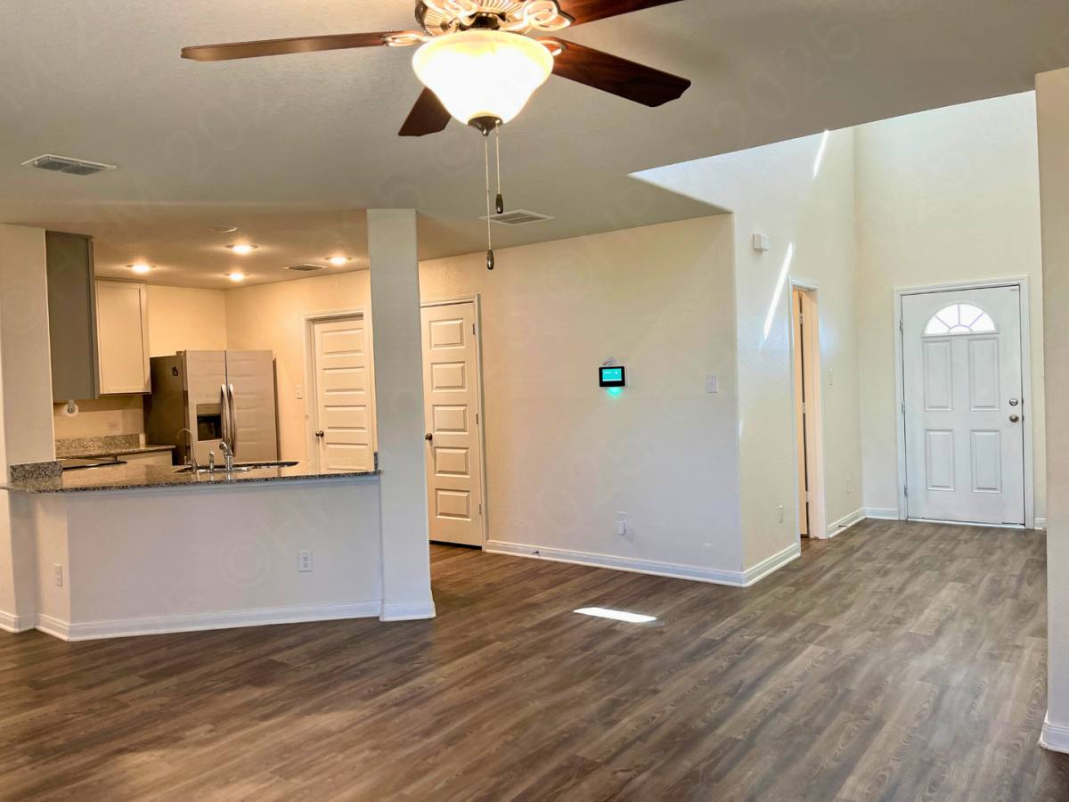 House for rent at 8563 Redhawk Loop, San Antonio, TX 78222