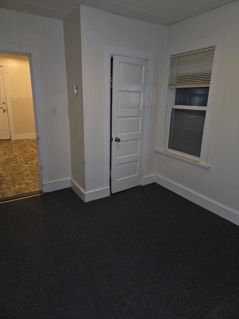 Apartment for rent at 325 Cumberland St, Rumford, ME 04276