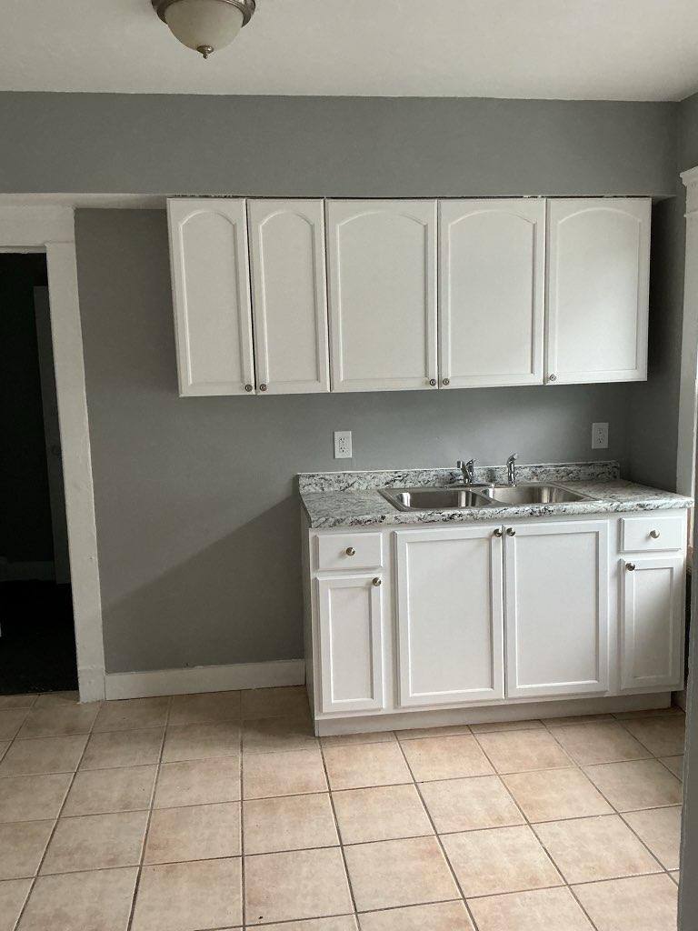 Apartment for rent at 3412 E 123rd St #UP, Cleveland, OH 44120