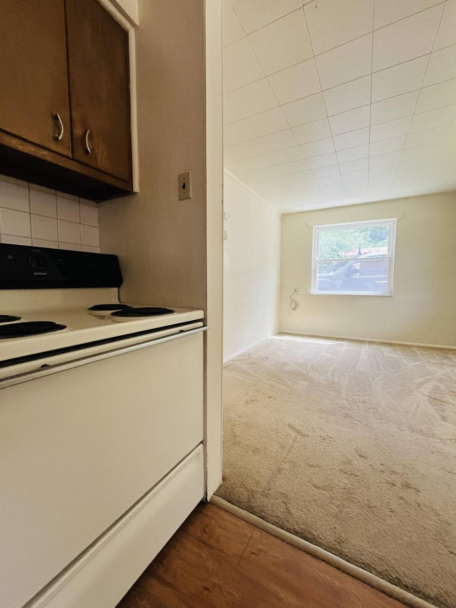 Apartment for rent at 4596-4598 Hamilton Ave, Cincinnati, OH 45223