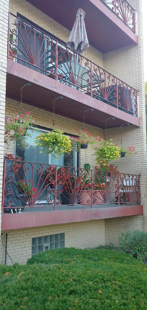 Apartment for rent at 6720 N Damen Ave #3B, Chicago, IL 60645