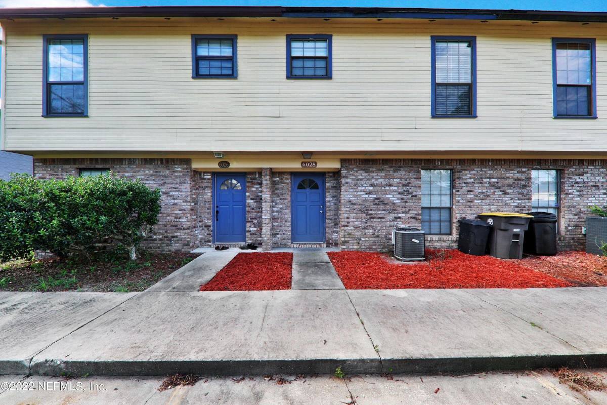 Townhouse for rent at Willow Trees, 6028 Duclay Rd, Jacksonville, FL 32244