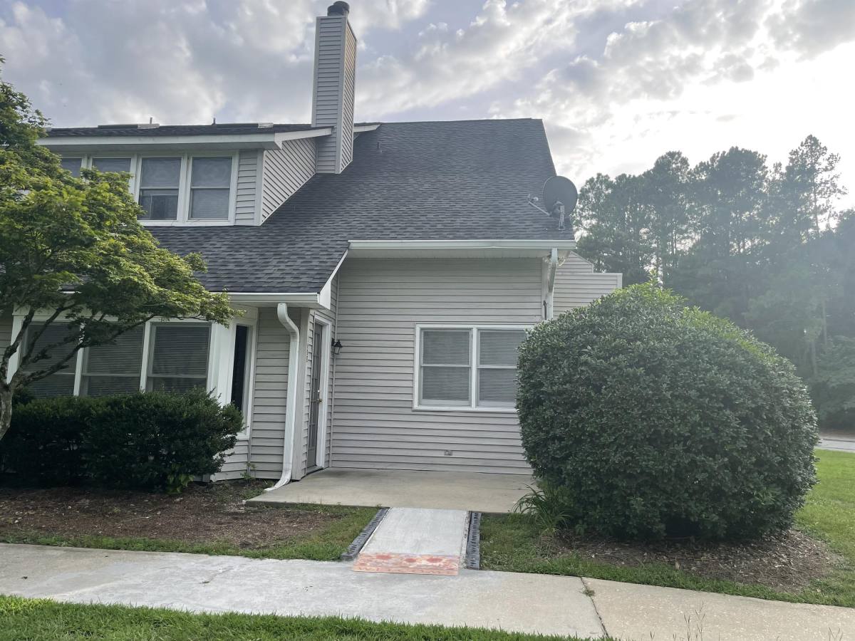 Apartment for rent at 160 E Willow Creek Blvd #1, Lugoff, SC 29078