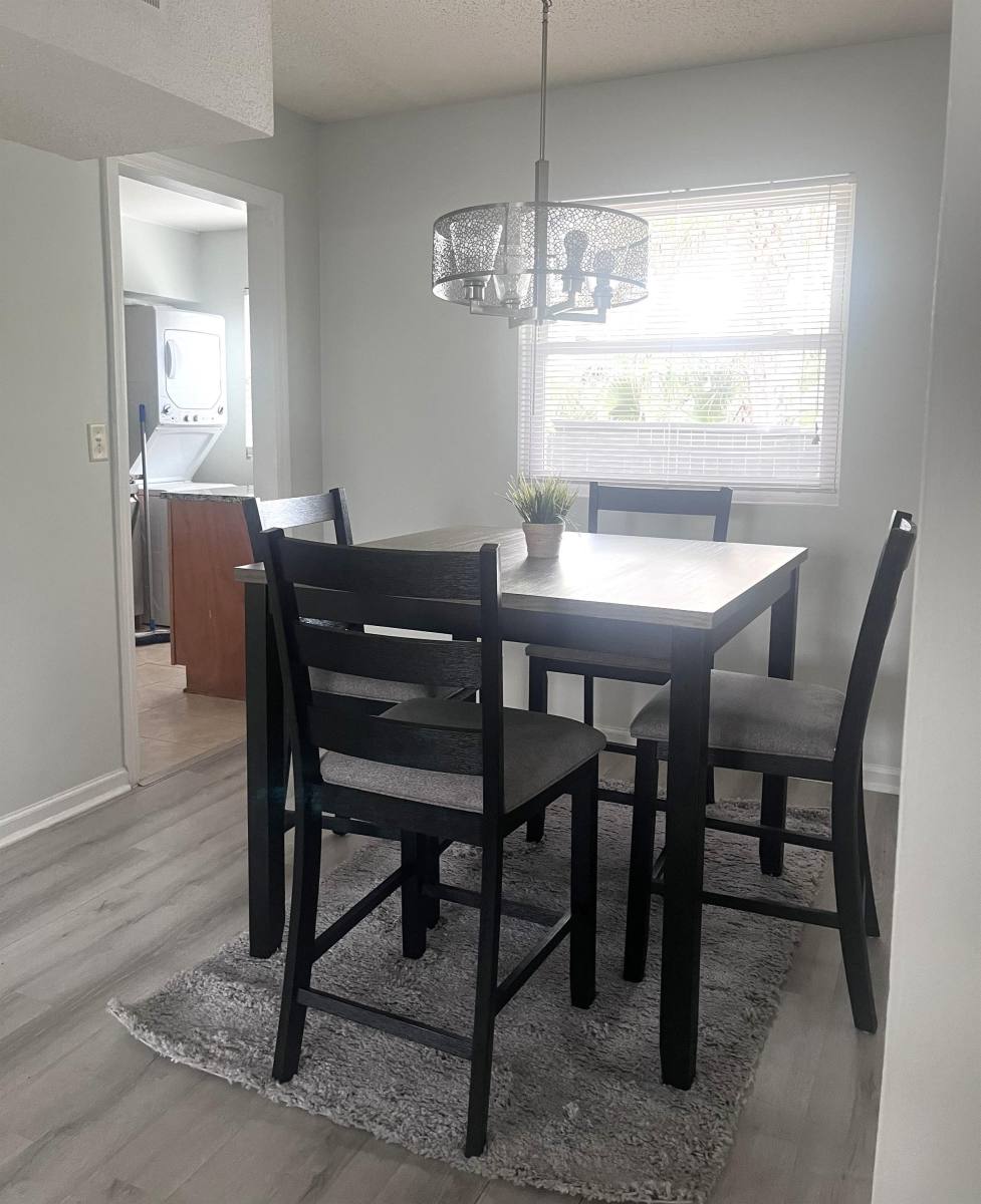 Townhouse for rent at Wraggborough Homes, 19 Amherst St #R3, Charleston, SC 29403