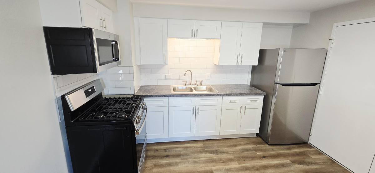 Apartment for rent at 11011 S Lloyd Dr #15, Worth, IL 60482