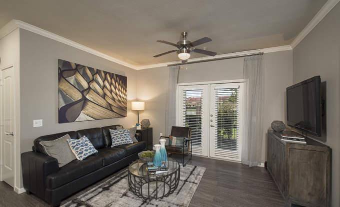 Apartment for rent at 11900 Shadow Creek Parkway #1292, Pearland, TX 77584