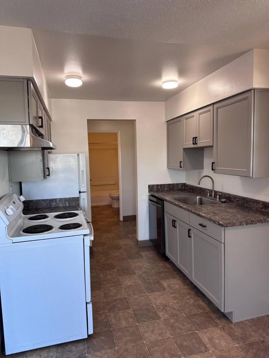 Apartment for rent at 815 Harrison St #2, Oregon City, OR 97045
