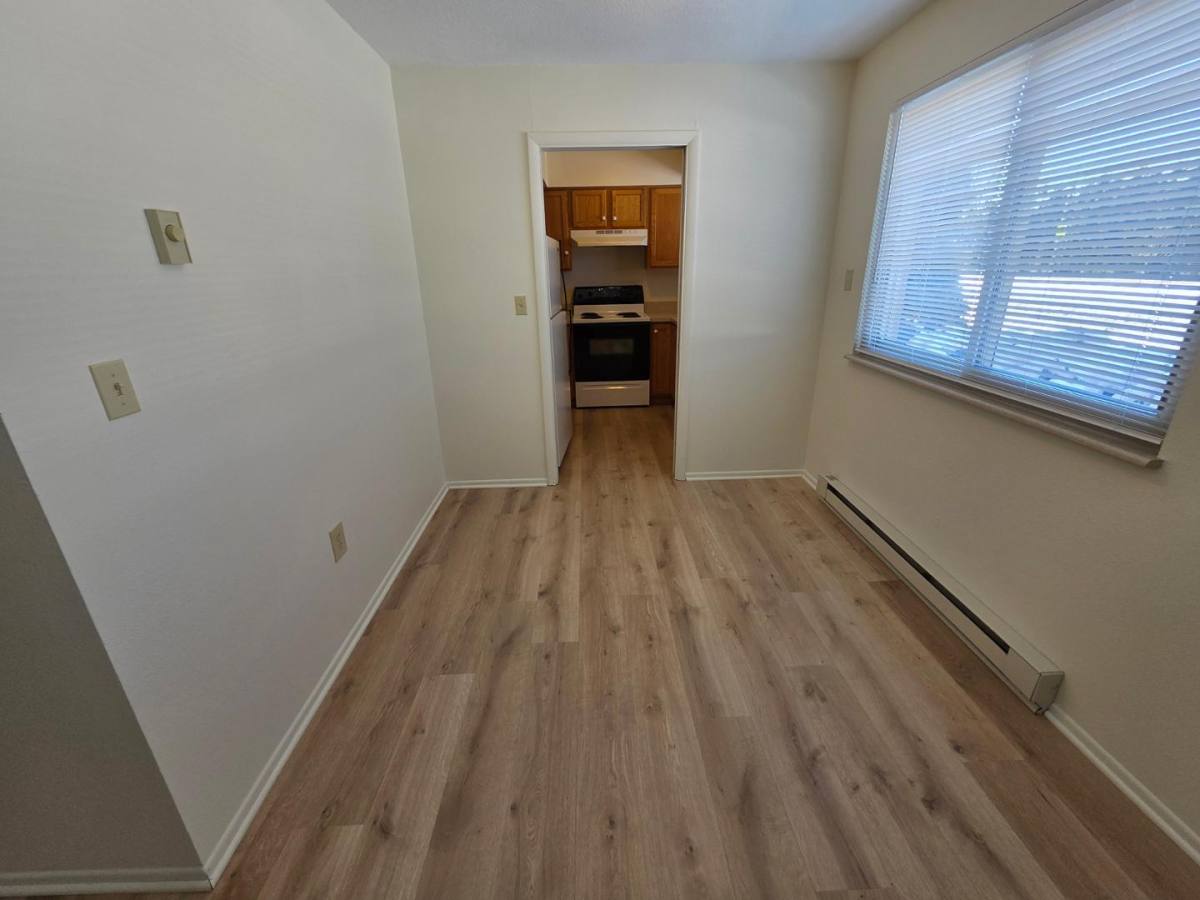 Apartment for rent at C W Everetts Subd, 2222 Sherwood Ave #17, Toledo, OH 43614