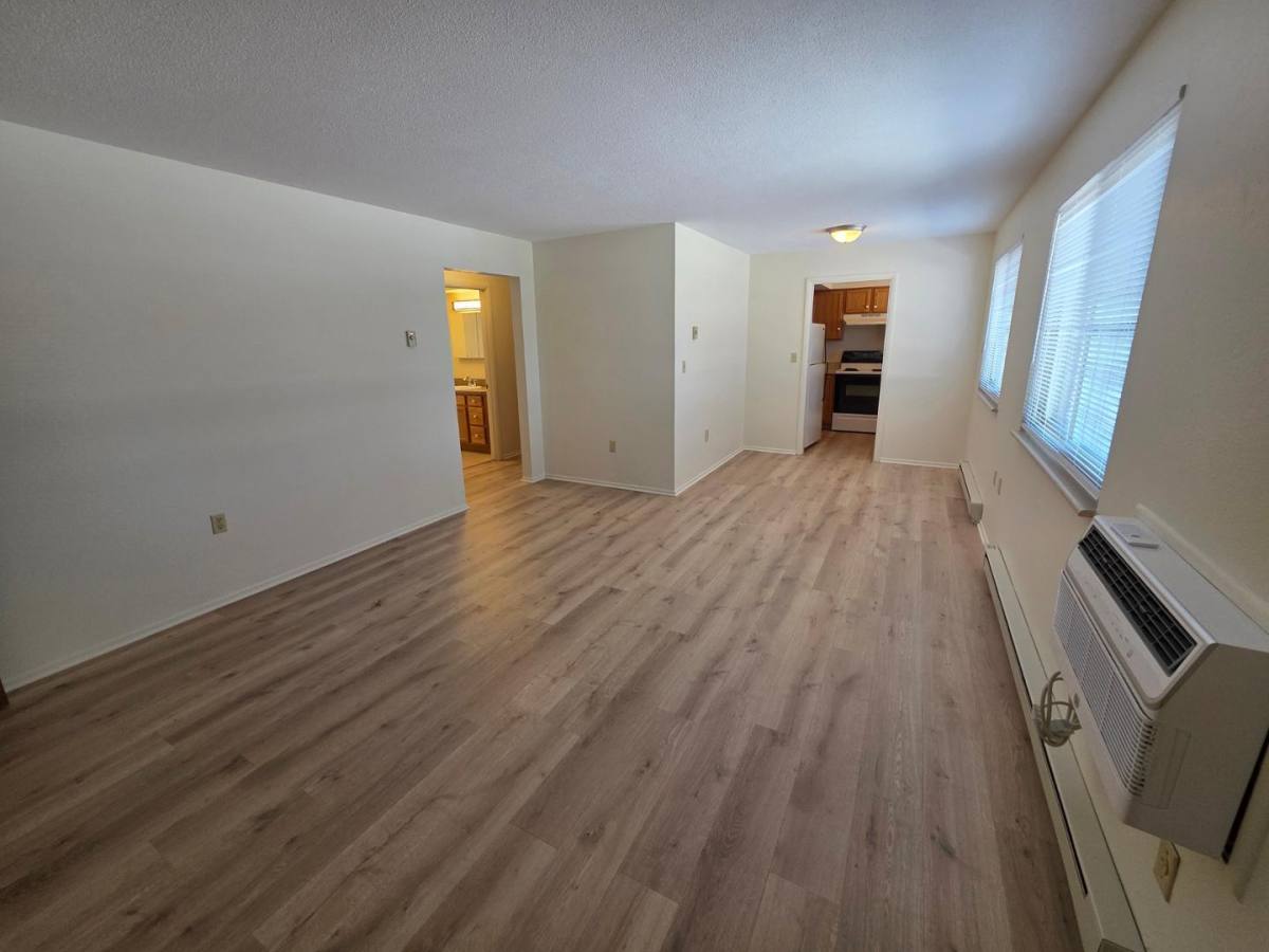Apartment for rent at C W Everetts Subd, 2222 Sherwood Ave #17, Toledo, OH 43614