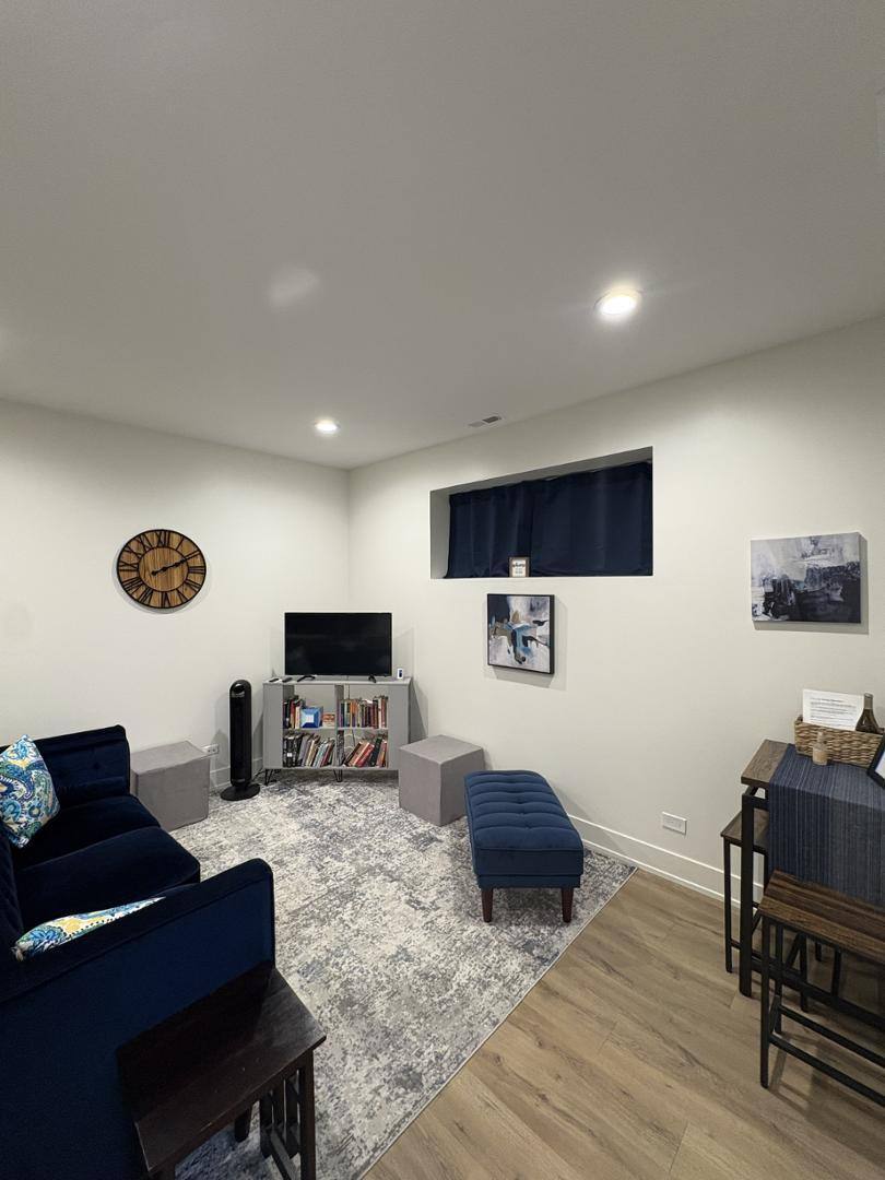 Apartment for rent at 6317 S Rhodes Ave #G, Chicago, IL 60637