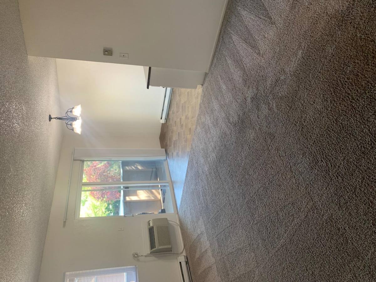 Apartment for rent at The Woodlands, 700 Crater Lake Ave #WL63, Medford, OR 97504
