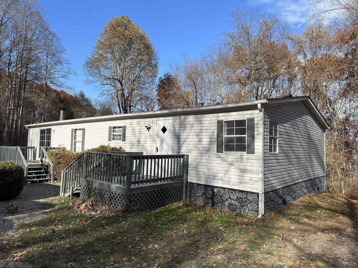 House for rent at 430 Lytle Cove Rd, Swannanoa, NC 28778