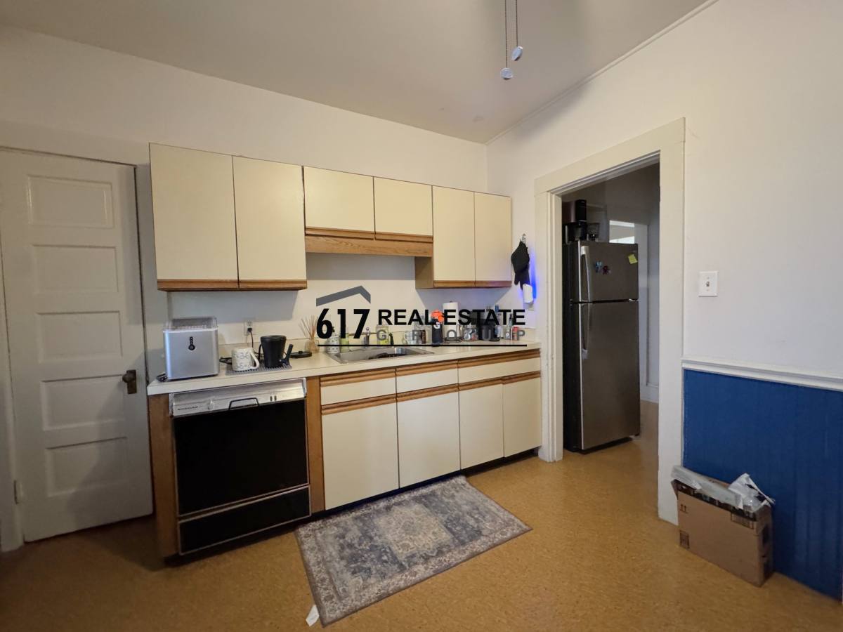 Apartment for rent at 96 Winthrop Rd #3, Brookline, MA 02445