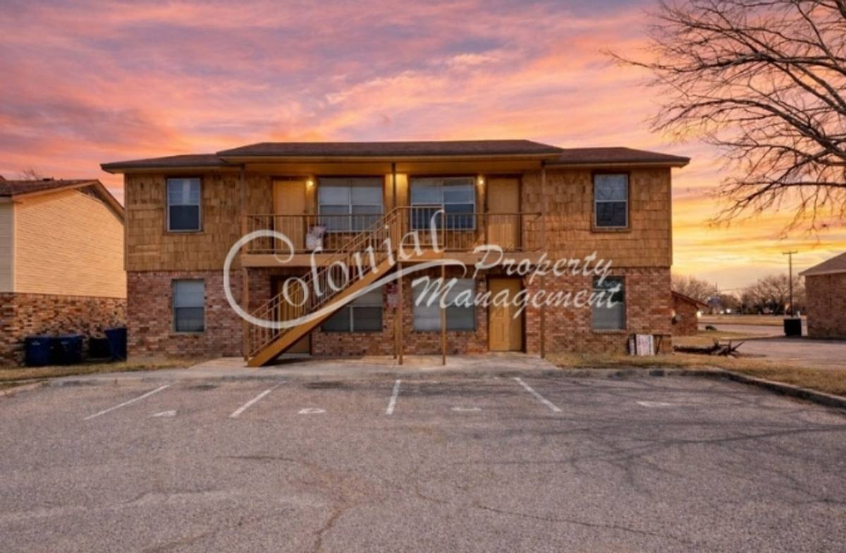 Apartment for rent at 104 W Anderson Ave, Copperas Cove, TX 76522