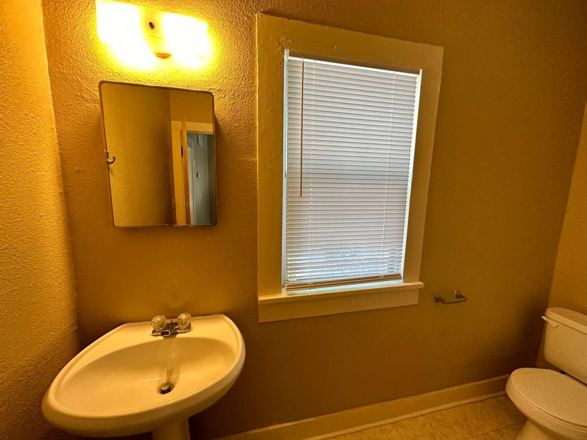 Apartment for rent at 715 Asp Ave, Norman, OK 73069