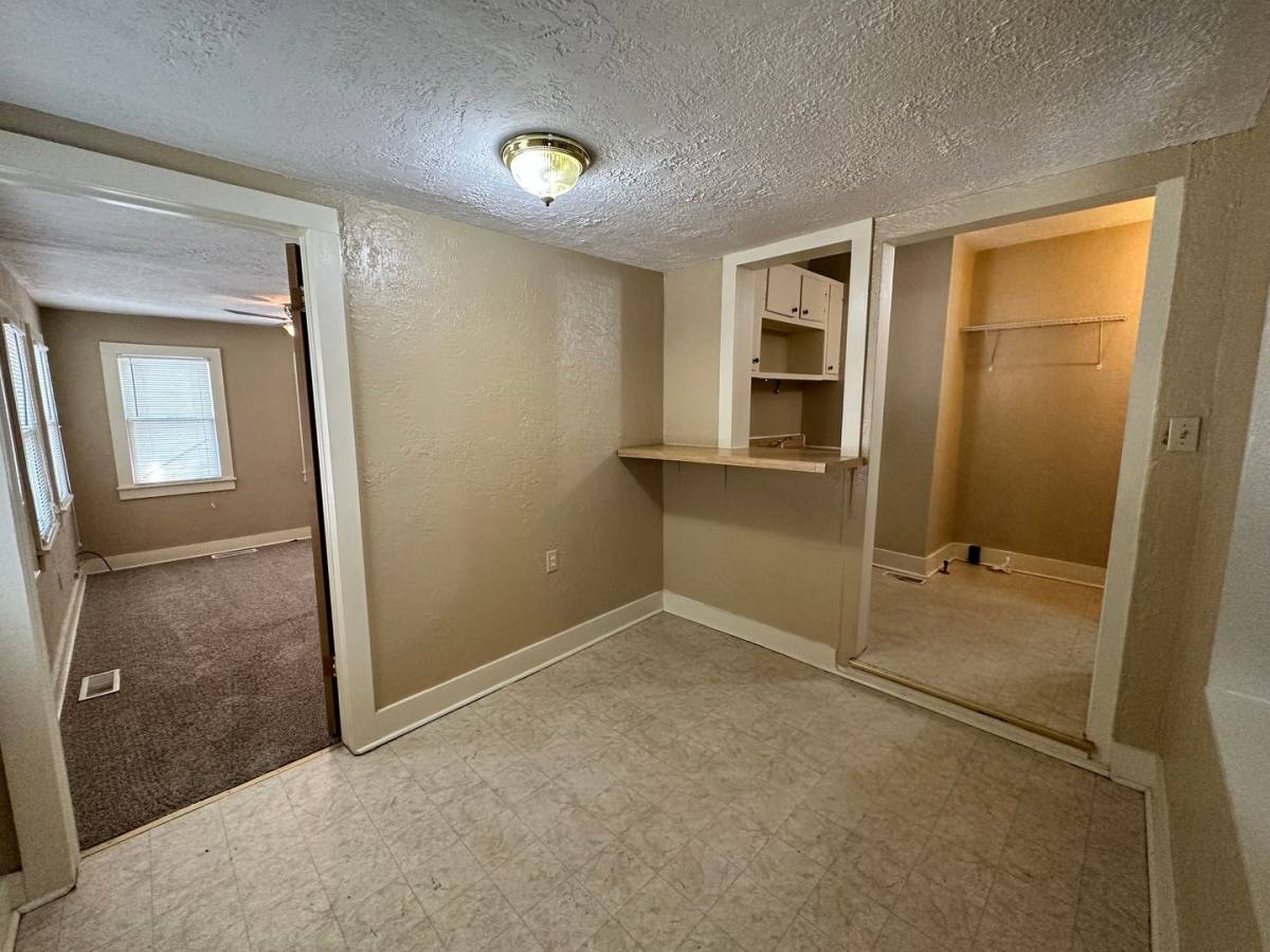 Apartment for rent at 715 Asp Ave, Norman, OK 73069