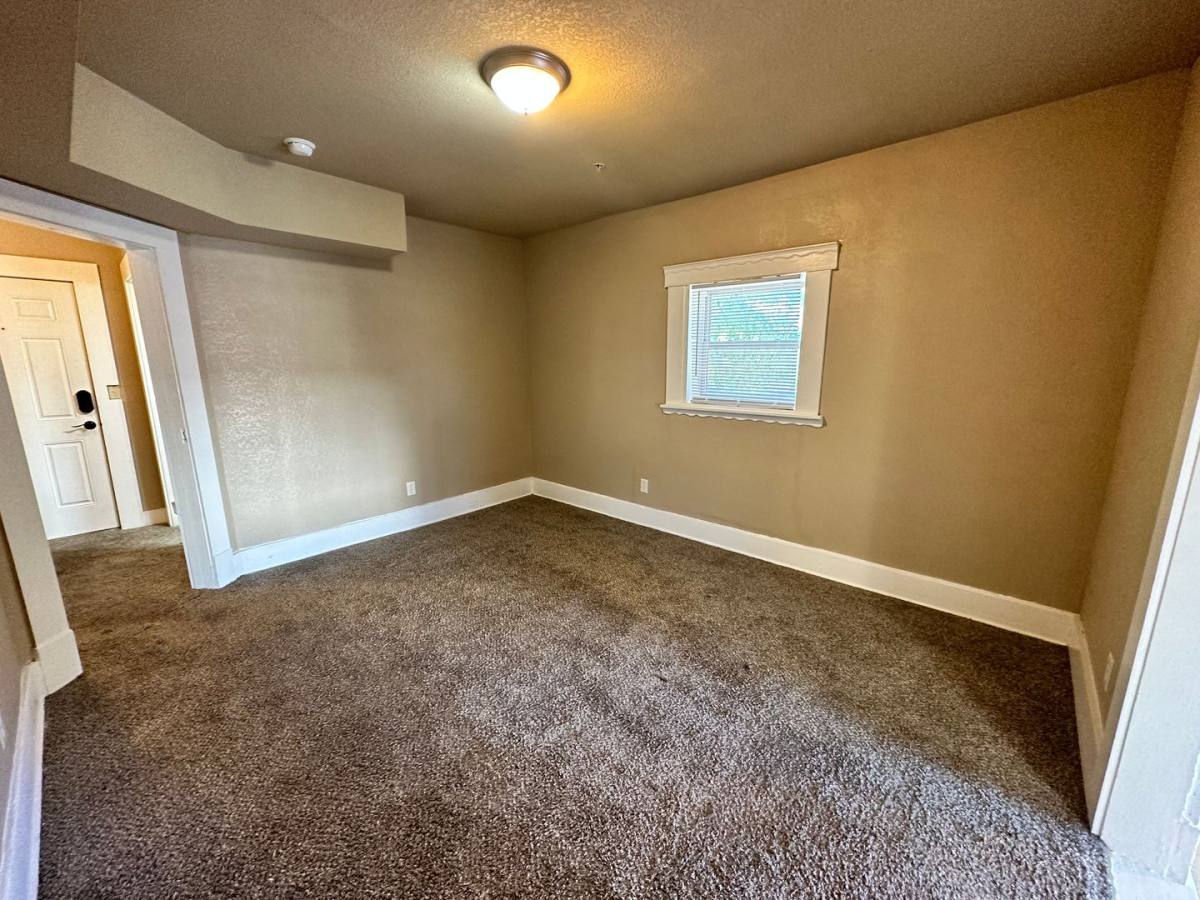 Apartment for rent at 719 Asp Ave, Norman, OK 73069