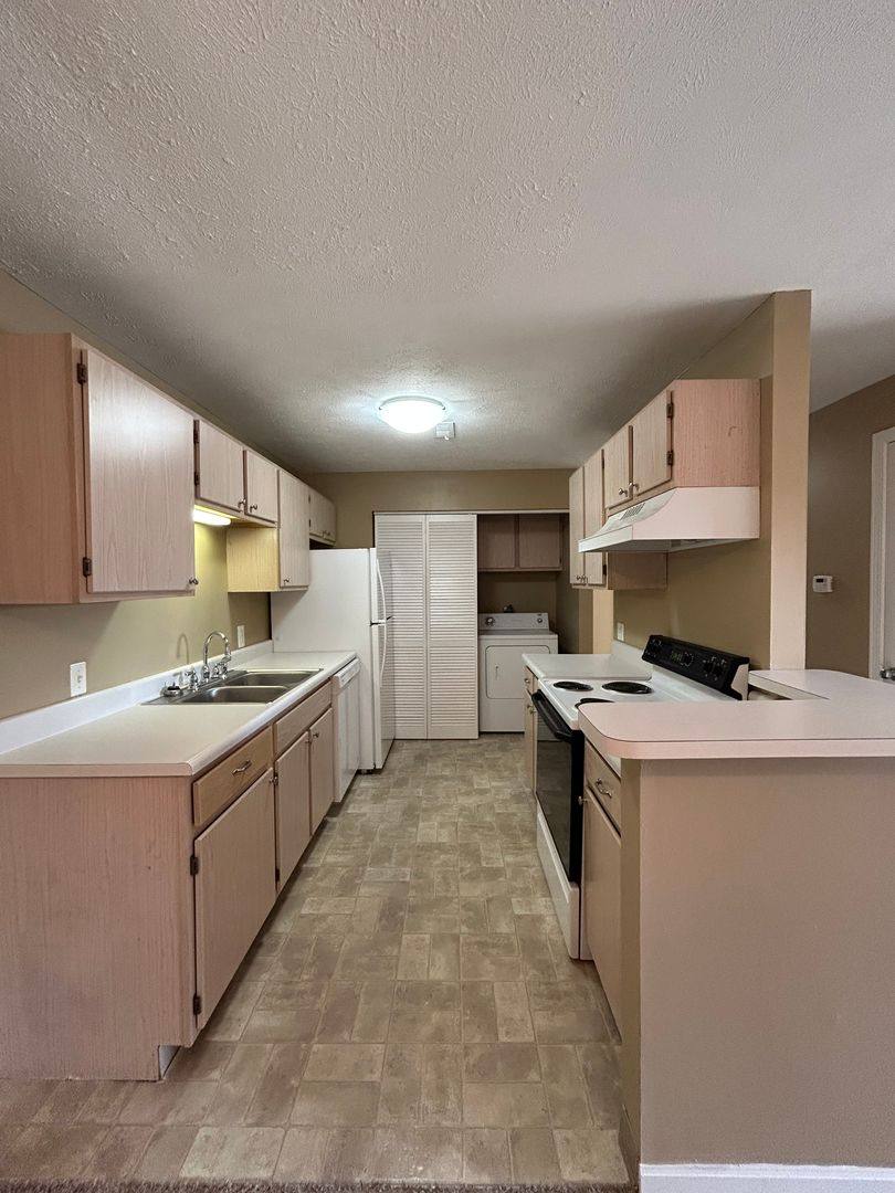 710 N 18th Ave, Blair, NE 68008