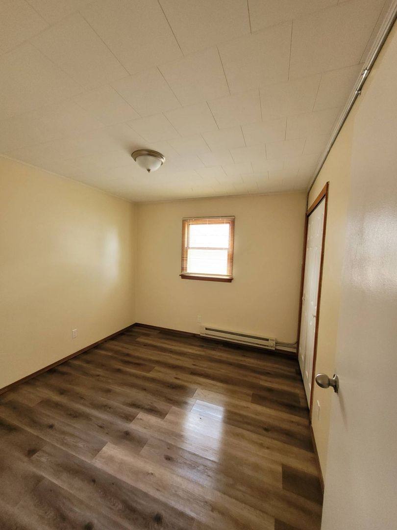 Apartment for rent at 355 N Dr, Rantoul, IL 61866