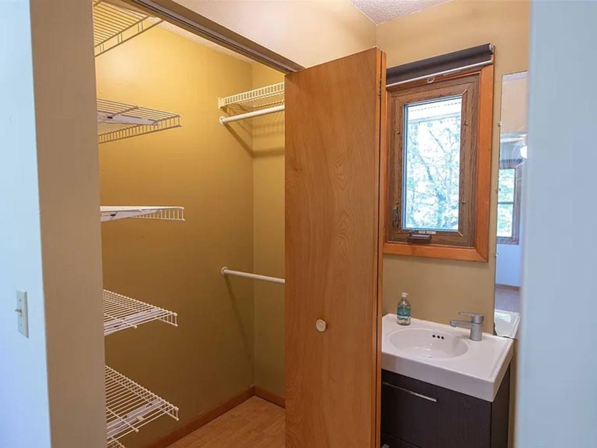 Apartment for rent at 2536 E 8th St, Bloomington, IN 47408
