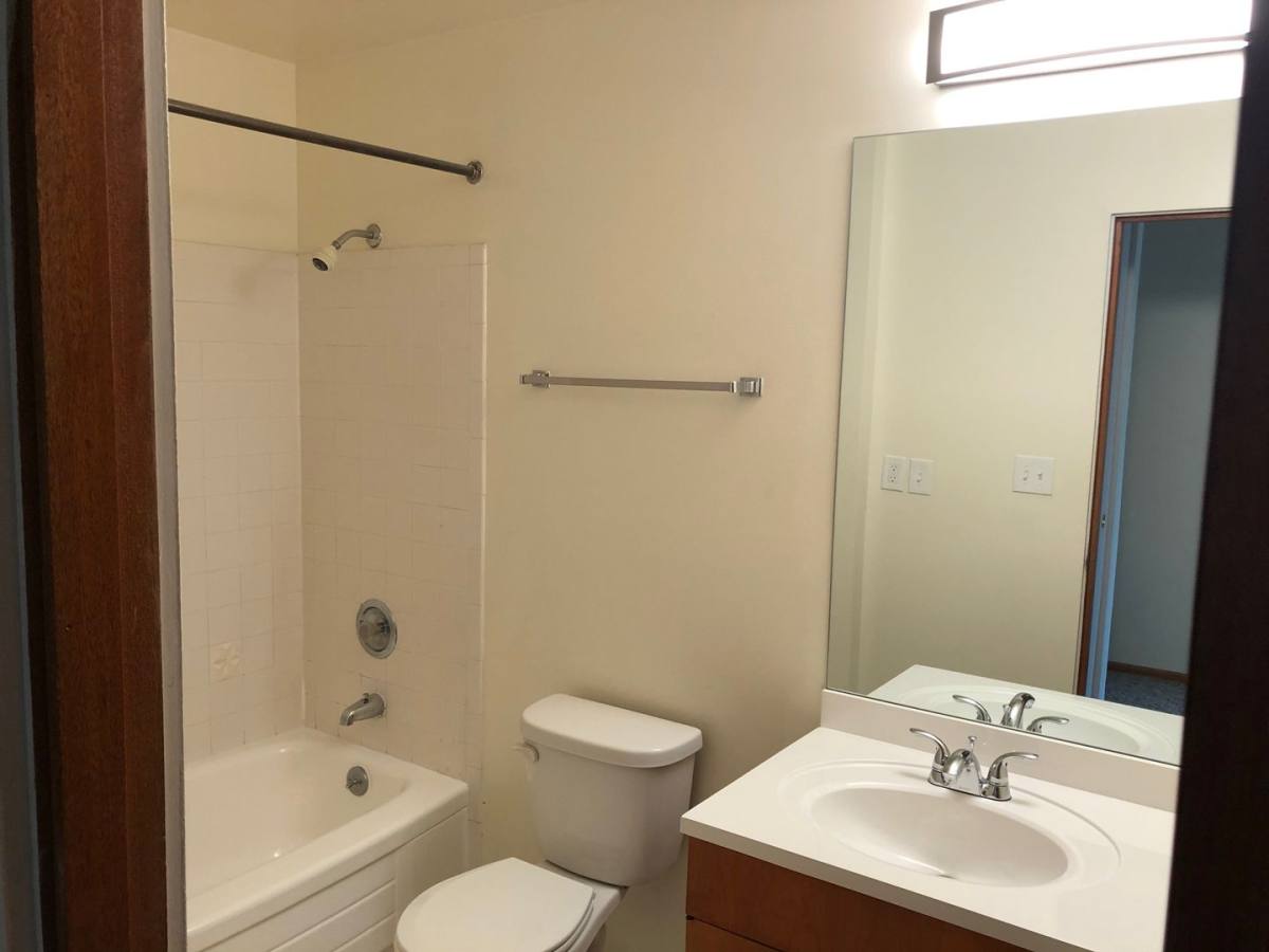 Apartment for rent at 6310 60th Ave NE, Seattle, WA 98115