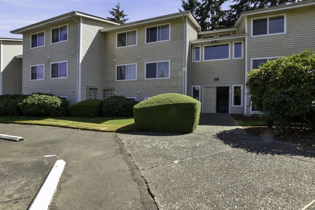 Apartment for rent at 2201 S 312th St, Federal Way, WA 98003
