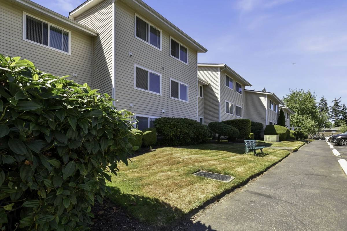 Apartment for rent at 2201 S 312th St, Federal Way, WA 98003